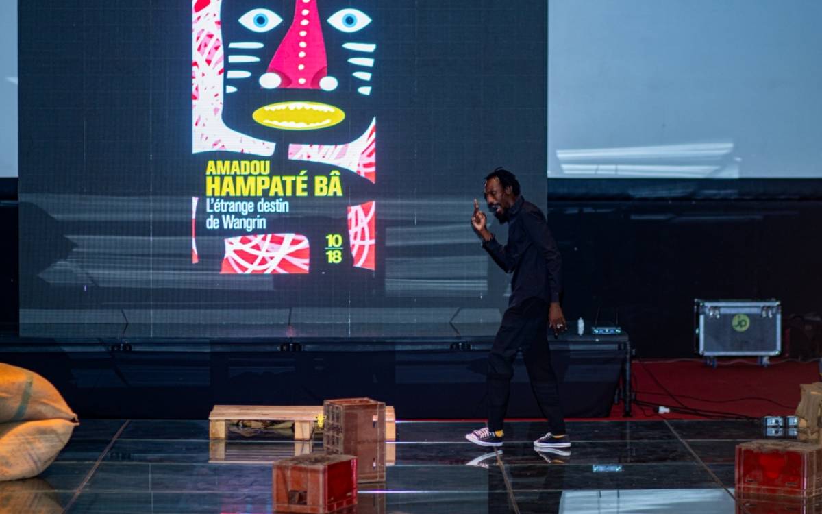 Jhonel en spectacle Dans Flânerie d'un enfant noir du Pr. Farmo Moumouni - 06.07.2026 à Mahatma Gandhi